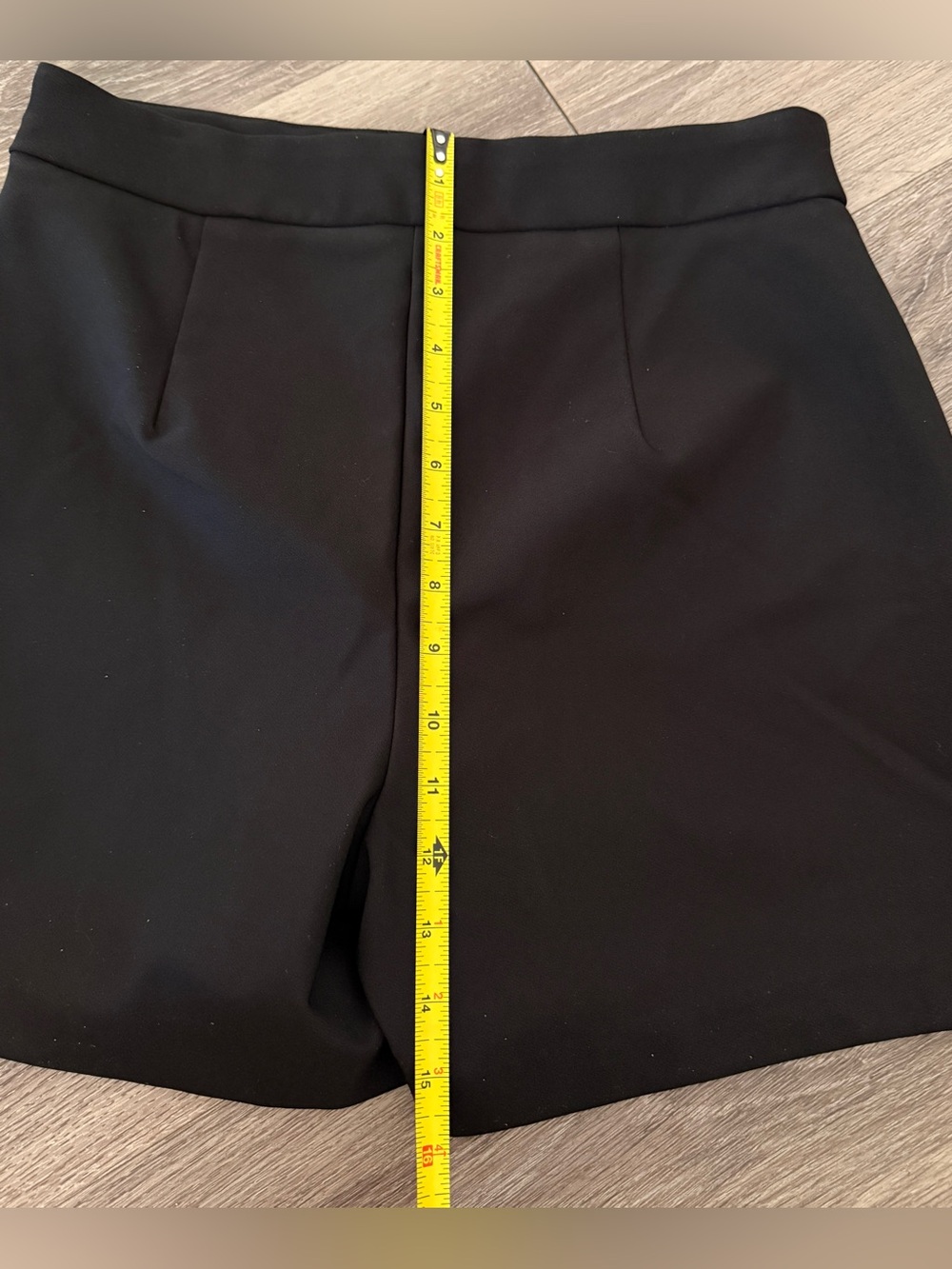 Rachel Zoe Black High Waisted Sailor Shorts Gold Crest Button Pockets Size 4 - Picture 5 of 5